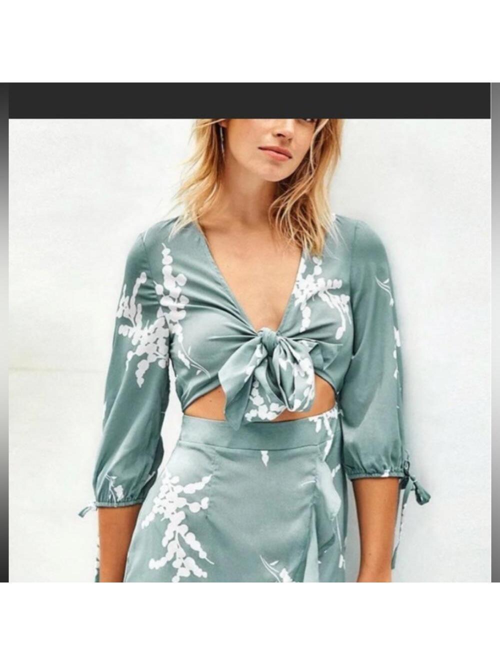 Nwot Cupshe Tie Front Ruffle dress